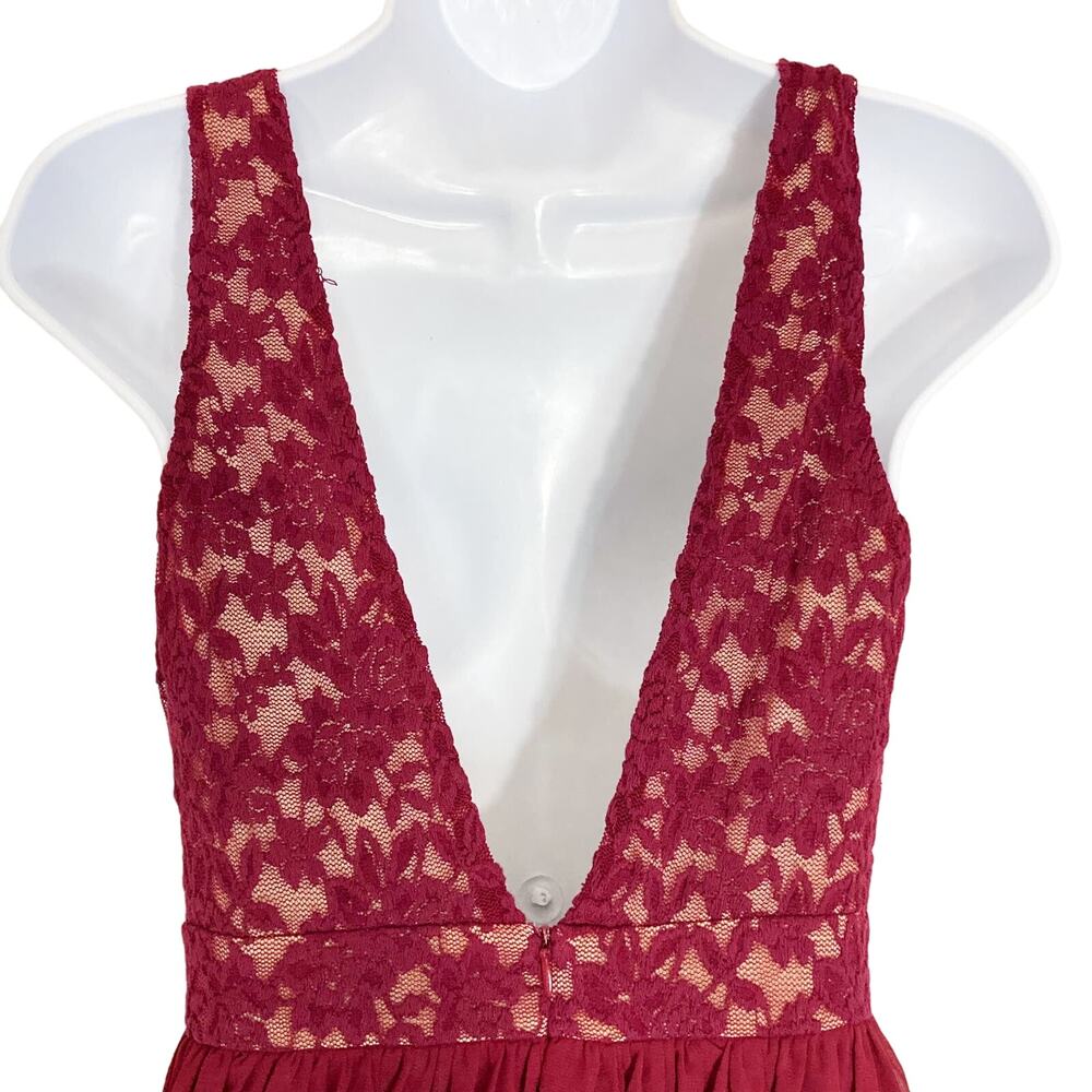 Lulu’s Make Way for Wonderful Berry Red Lace Maxi Dress Full Front Split Slit M - Picture 7 of 16
